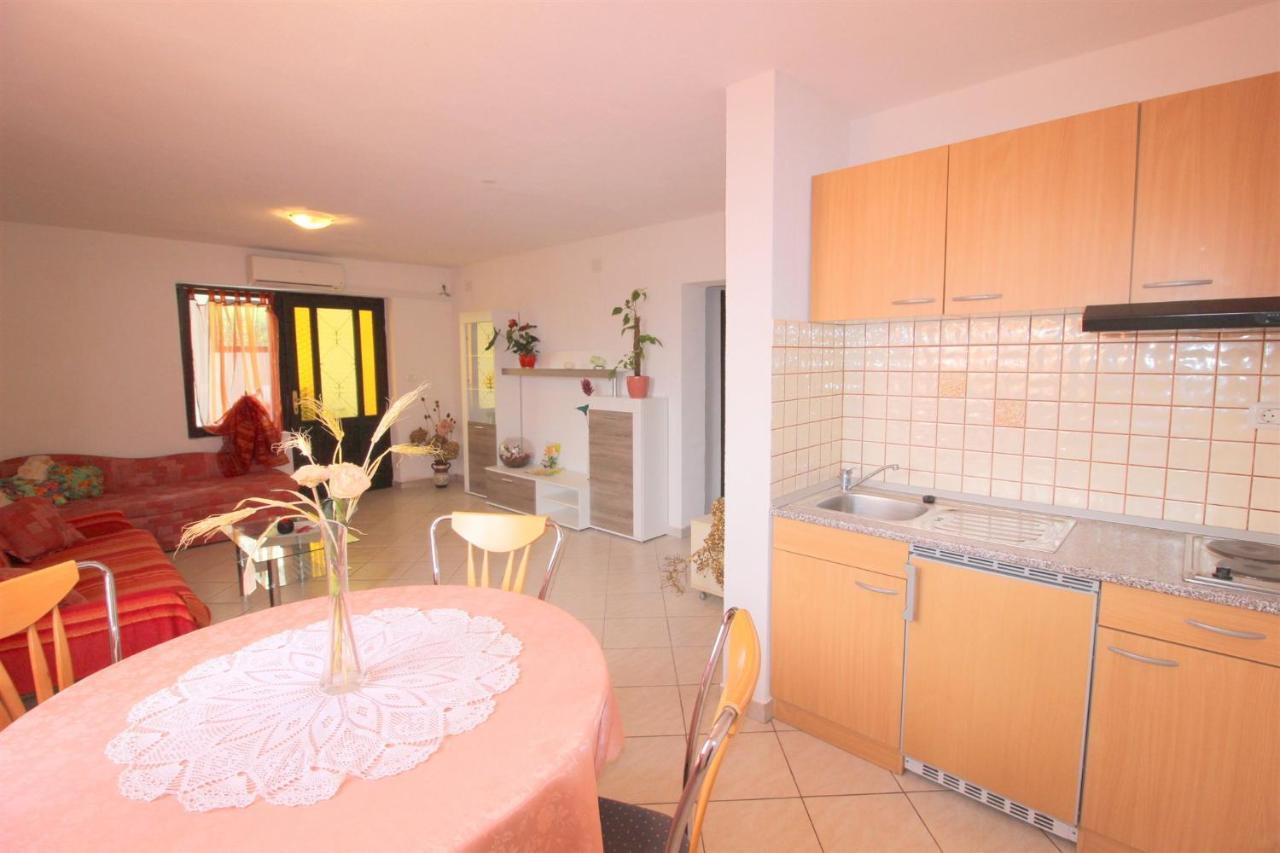 Gianna N2, 600 M From The Beach Novigrad  Luaran gambar